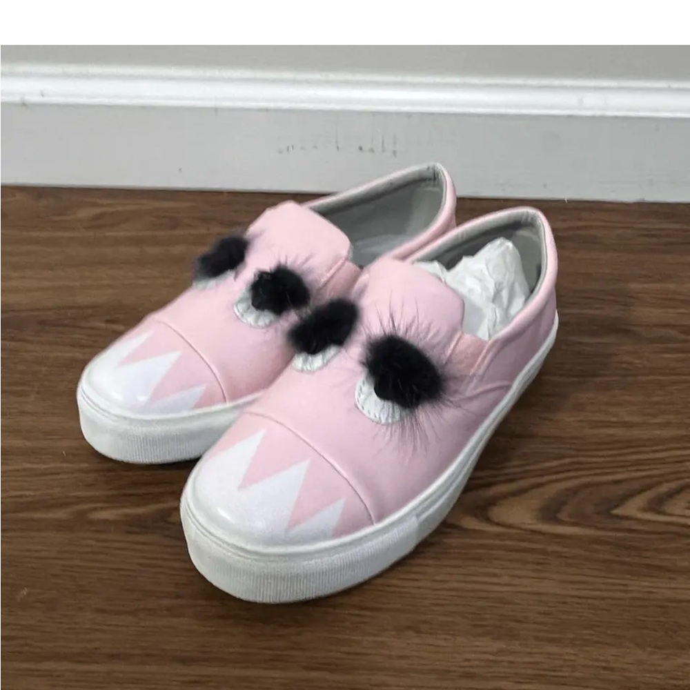 HOO Shoe kids NEW Charlie Monster Fur Slip-On Pink Sneaker Comfortable  SIZE11